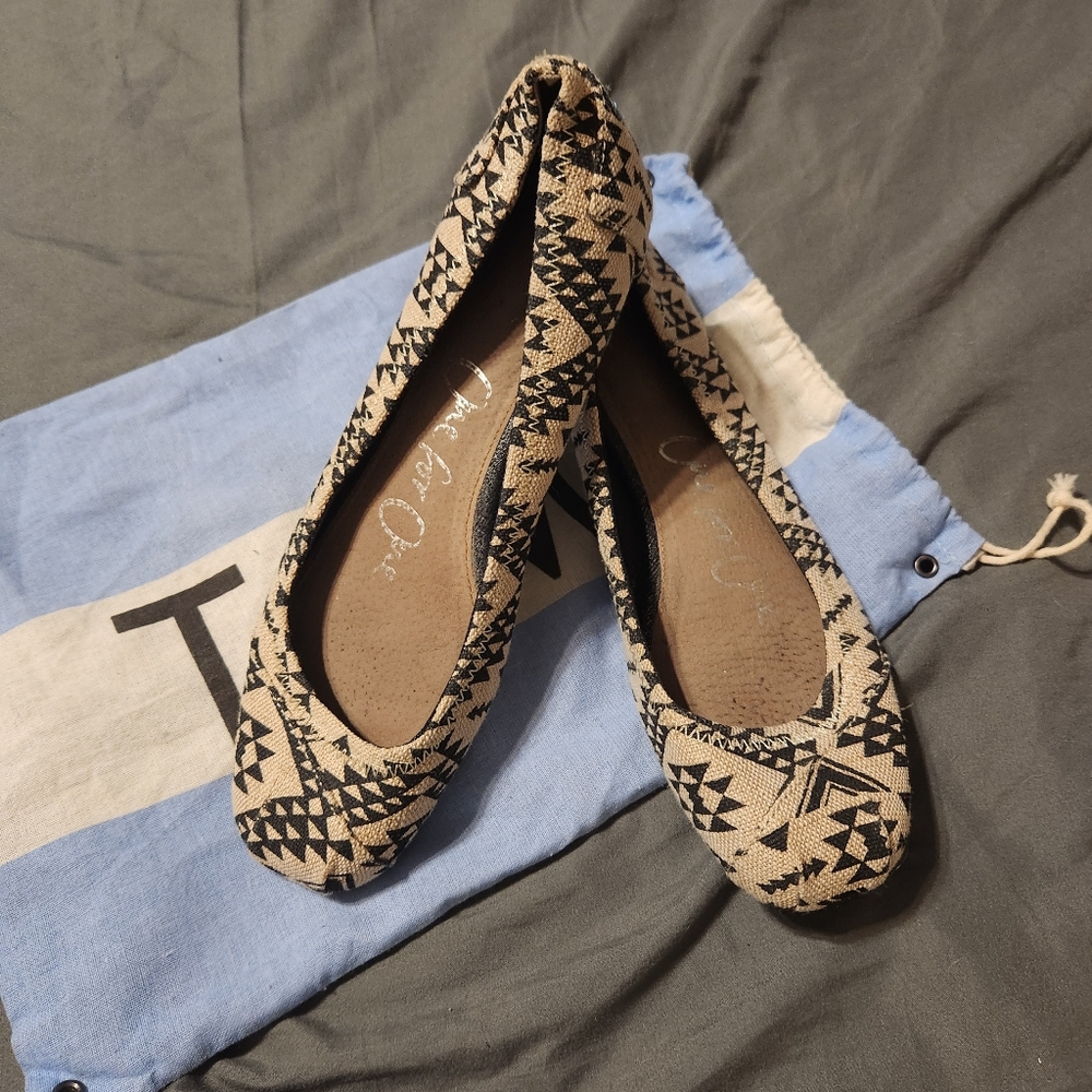 Toms Flats